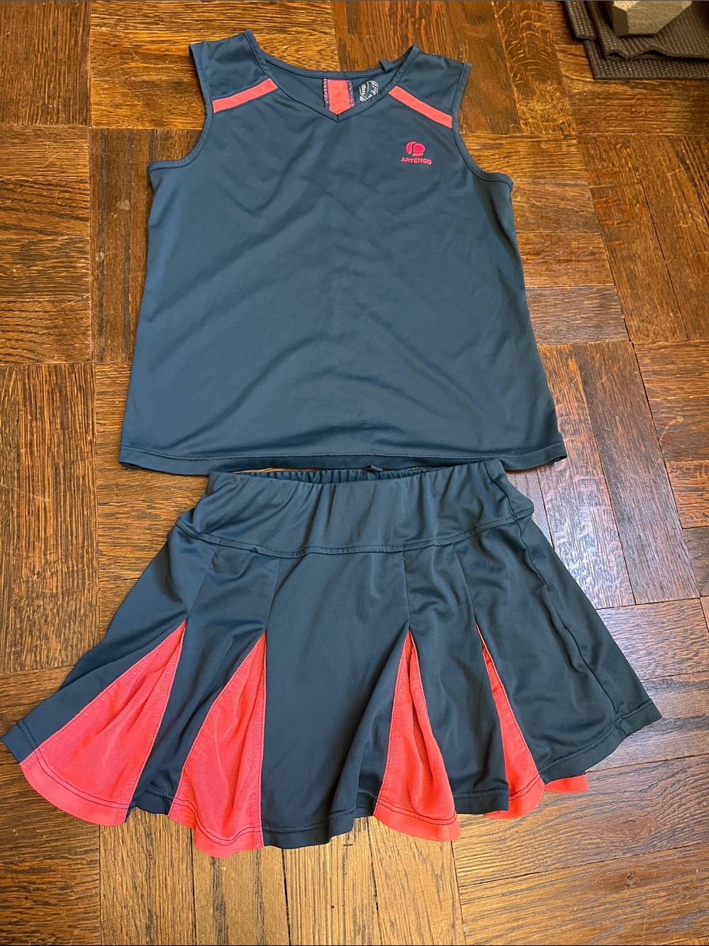 Artengo Black Athletic Tank with Coral Accents
